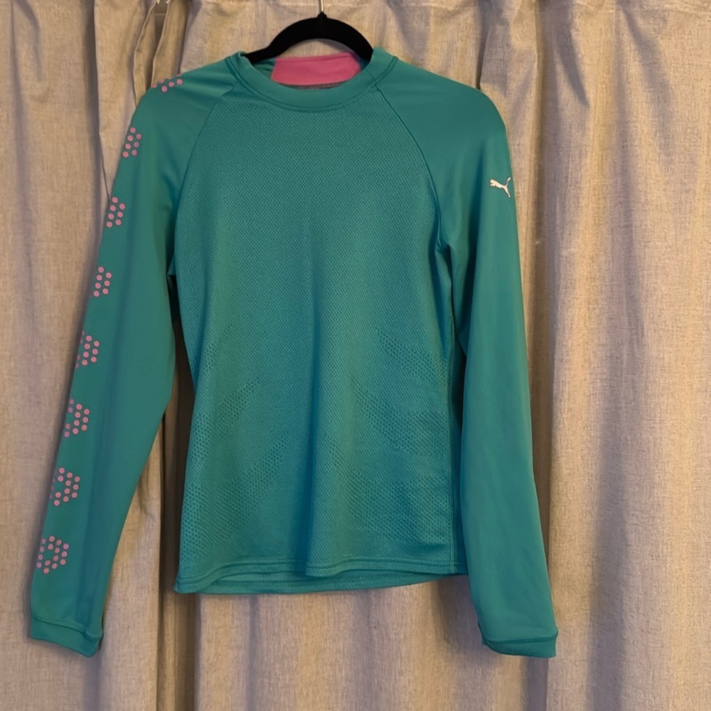 PUMA | Long Sleeve Sports Tee | XL (Runs very small / Fits like M)